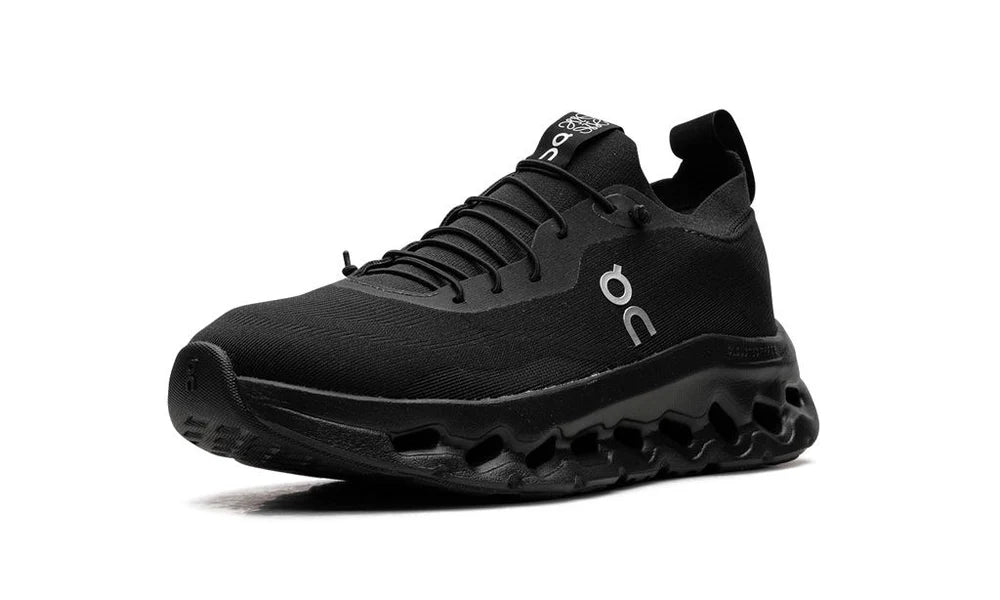 ON RUNNING CLOUDTILT "LOEWE ALL BLACK"